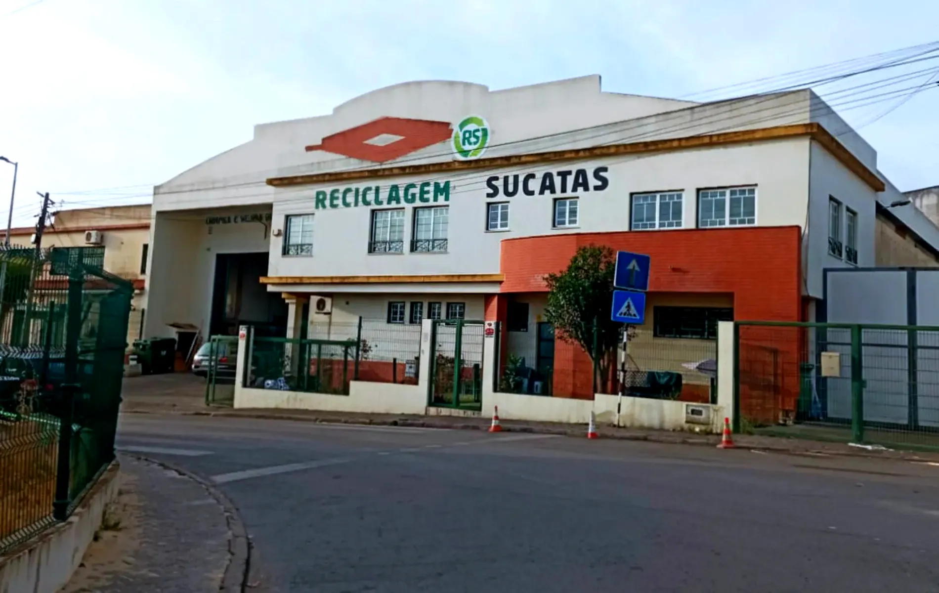 RS Sucatas 1900